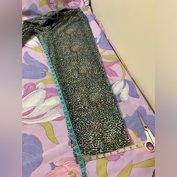 NWOT Rene Rofe cheetah print Fleece Pajamas pants Women’s L - Picture 6 of 7